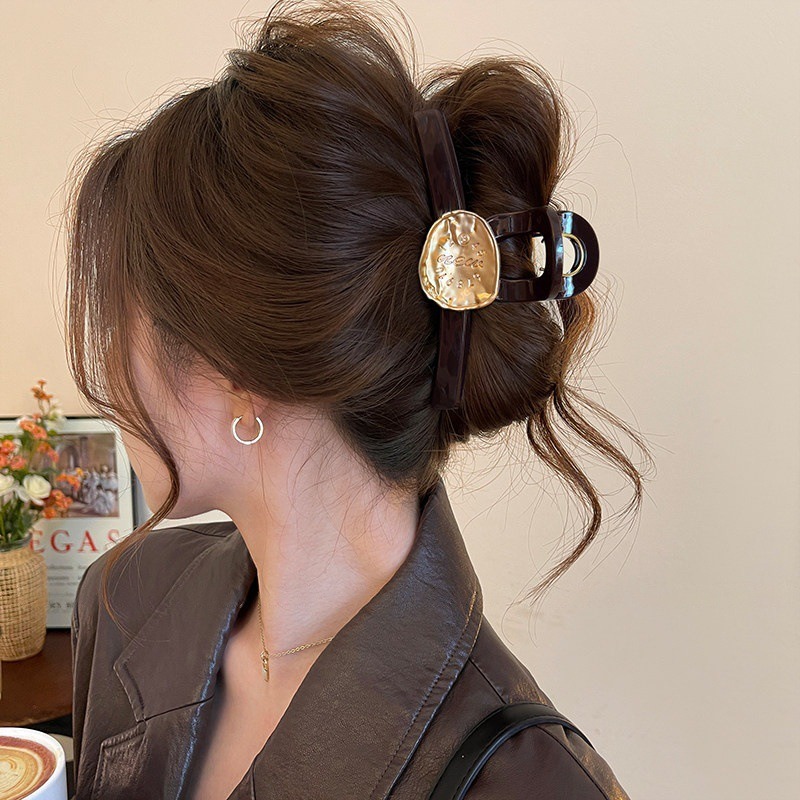مشابك شعر كبيرة فريدة بتصميم ق - مراجعة Luxury Watch In China وسعره
