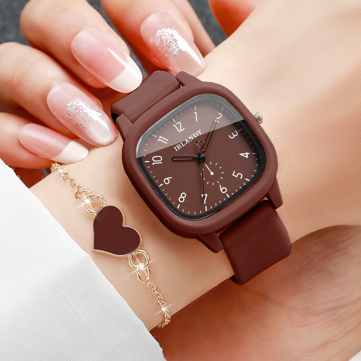 مجموعة من 4 قطع: ساعة يد نسائي - مراجعة Open Heart Watch وسعره