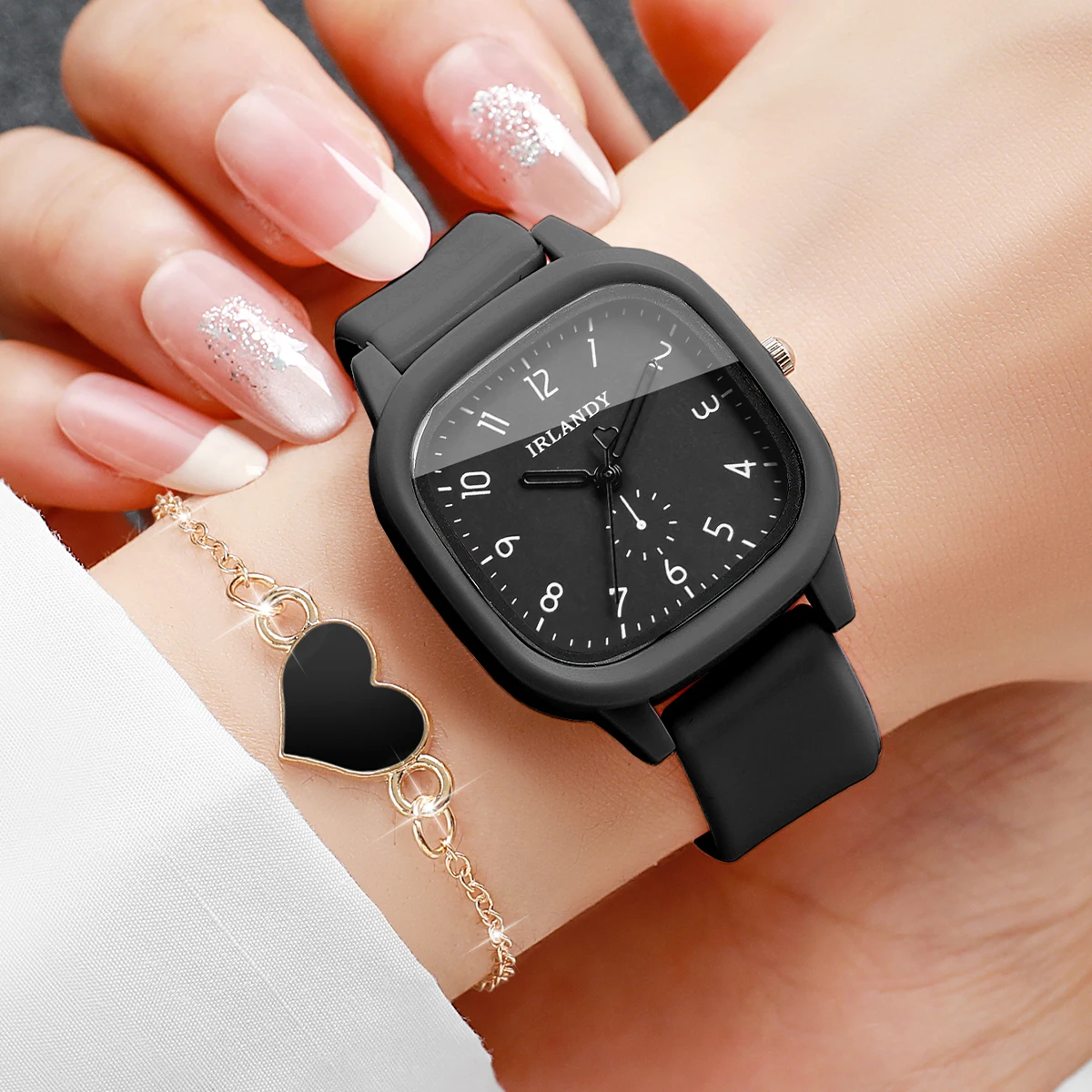 مجموعة من 4 قطع: ساعة يد نسائي - مراجعة Open Heart Watch وسعره