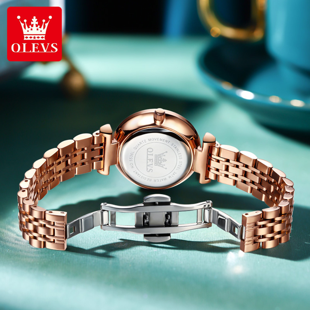 ساعة يد نسائية جميلة من ماركة  - مراجعة Luxury Watches وسعره