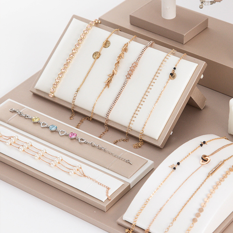 حامل مجوهرات جلدي فاخر الحد ال - مراجعة Luxury Watch E Jewellery وسعره